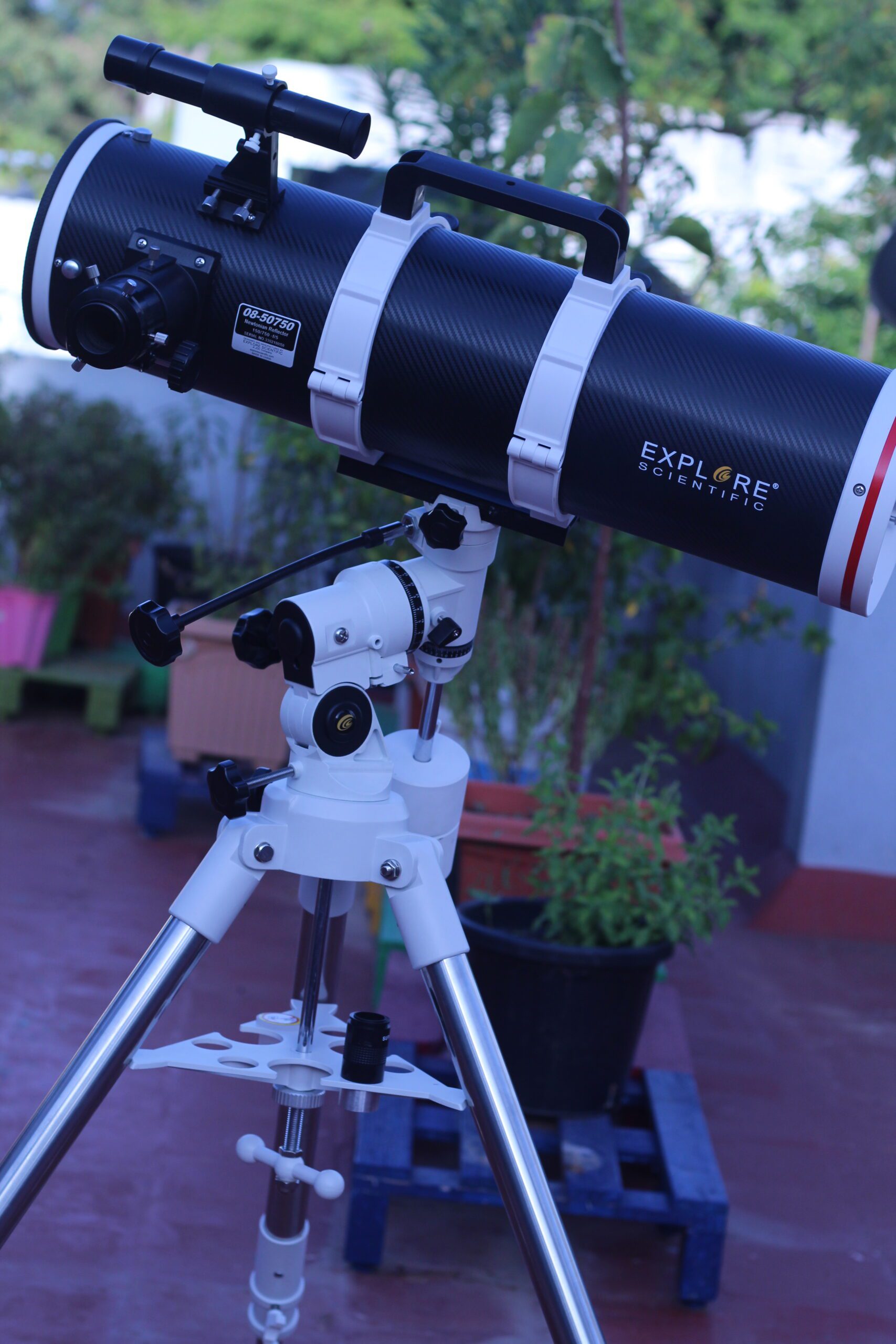 Explore Scientific 150/750 EQ-3 Reflector Telescope - Image 7