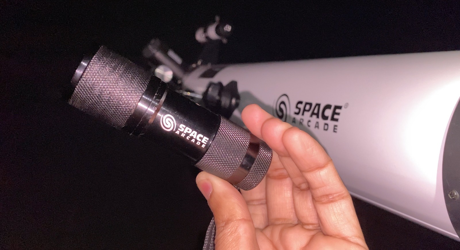 Space Arcade Red LED Flashlight for Astronomy Stargazing Night Observation - Image 3
