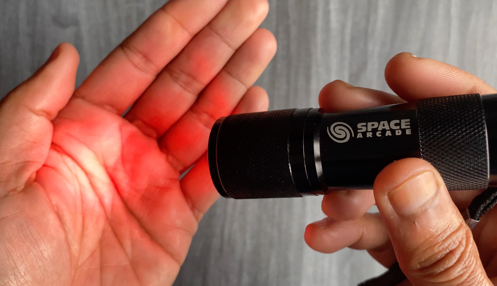 Space Arcade Red LED Flashlight for Astronomy Stargazing Night Observation - Image 7