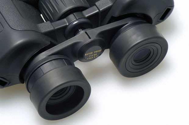 Kenko Artos 10X50 Waterproof Binoculars - Image 3