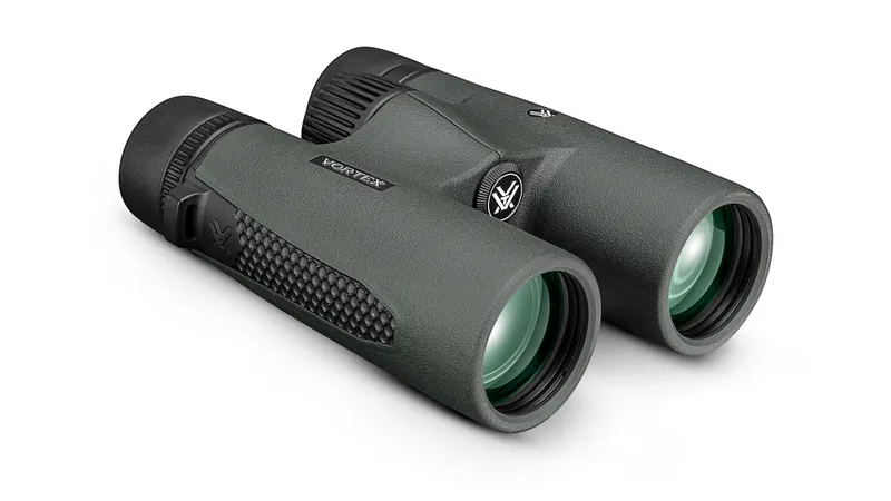 Vortex Triumph® HD 10x42 Binoculars - Image 3